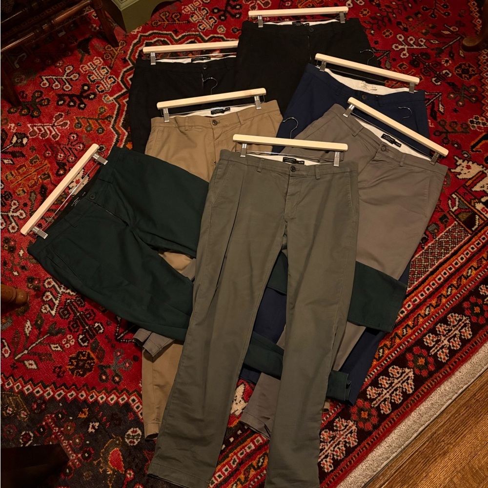 7 Club Monaco Men's Connor Chinos in Assorted Colors size 31/30